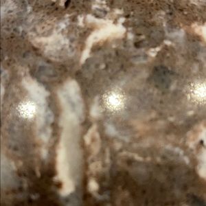 Meet your Posher, Alie